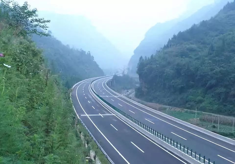 枣庄至菏泽高速公路的最新进展与温暖故事